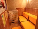 サウナは男女それぞれに2部屋(ガス/電気)あります!ファンにはたまらない♪