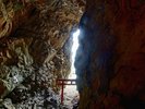 国歌に歌われる「さざれ石」と洞窟からの「昇り龍」で知られる大御(おおみ)神社はお車で35分^^