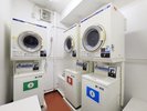 「茜」ランドリー室※ご利用の場合はフロントへお声がけください。洗剤は別売です。