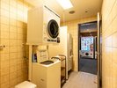 北館1階 コインランドリー、乾燥機