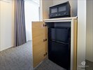 デラックスツイン 電子レンジと2段冷蔵庫を設置。お部屋でのんびり食事タイムを過ごせます。
