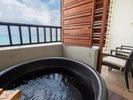 雄大な景色を眺めながらプライベート空間で温泉をご堪能
