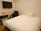 【Gタイプ】410号室※海側のお部屋ではございません。クイーンサイズのベッド1つのお部屋になります。