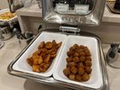 【朝食】チキン・肉団子