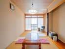 *和室一例/海側(9.5畳)目の前に広がる絶景の海をご堪能ください。