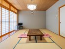 *和室一例/山側(12畳)