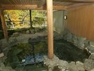 【風木立の川辺 紫明館】露天風呂 湯桧曽川を望む源泉掛け流しの湯檜曽温泉