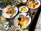 朝食は、CANVASラウンジにてブッフェ形式でご用意。LOCALなメニューもお見逃しなく!
