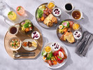 その日の気分に合わせて選べる、美しく盛り付けられたワンプレート朝食で一日をスタート。