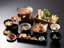 【春の会席料理(一例)】赤城の風土に根ざした食材をふんだんに使い、自然のリズムに寄り添った料理