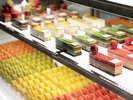 1F パティスリー「サダハル・アオキ・パリ 烏丸御池店」のショーケース