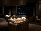 自由にお召し上がりいただけるアペタイザーのほか、アルコールを含むドリンクもご用意しております。