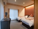 【ツイン洋室】プライベート感の高い、落ち着いた雰囲気のお部屋です。