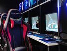 2F�F�ǎ��ȃQ�[�~���O�`�F�A�EPC�A�N�Z�T���[�ނȂǂ��������p�ӁB