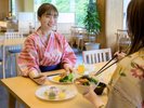 ご朝食の最後にはスイーツも。ご出発後のご予定などおしゃべりしながらごゆっくりお過ごしください。