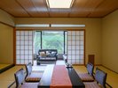 緑あふれる伊香保の景色を望む。【千樹館 最上階or25階 伊香保随一の展望和室】