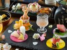 器にも盛り付けにも。随所に春らしさを散りばめた一皿です。