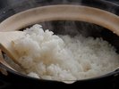 朝食土鍋で炊いたごはん