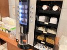 ウェルカムドリンク用のコーヒーマシーン。挽き立ての豆を使用しています