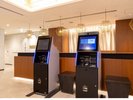 セルフチェックイン機にてスムーズなお手続きをご案内いたします