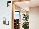 女性大浴場入口は、暗証番号によるセキュリティがございます。