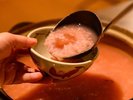 和歌山県名産の南高梅を炊き込んだ「梅がゆ」もご用意しております