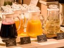 グリーンスムージーや牛乳など、一日の始まりにおすすめのお飲み物をご用意しております