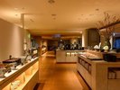 レストラン「せせらぎ」で、里山の味覚をゆったり楽しむバイキングをご提供します
