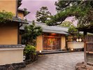 黄昏のむさし野正面玄関