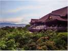 清水寺/広大な境内の随所に1200年余の歴史が息づいています