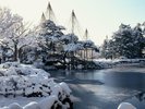兼六園 雪 ホテルから車でおよそ7分。