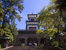 尾山神社 ホテルから車でおよそ5分。