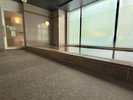 最上階の温泉大浴場は深夜2時まで、朝は5時から。女性用はセキュリティのため専用キーあり