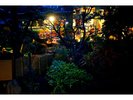 夜の庭園