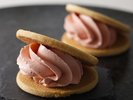 *【有馬生バターサンドいちご】苺の華やかな香りとバターの贅沢なコクが重なる 大人の味