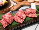 石垣牛を炭火でさっと炙り贅沢な味わい