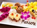 各種お祝いのプレートもご用意できます(要問い合わせ)