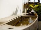 ◇足湯◇ 鵜舟を模った足湯。