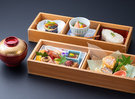 ランチ弁当〜自慢の会席をお手軽にお楽しみいただけます〜