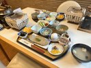 朝食(和定食)※季節により内容が変わります。
