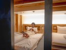 �o���N���[���؍݃C���[�W/Bunk Room