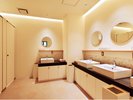 �o���N���[���G���A���/Restroom