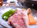 *お夕食一例/豚肉料理。お肉が柔らかいとご好評いただいております。