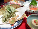 *新鮮!香り豊かな山菜を天麩羅で