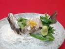 *新鮮な岩魚のお造り。生簀で泳いでいる岩魚を仕入れて、お造りしています。