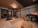 【和室10畳】風情ある和室でごゆっくりお過ごしください