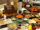 【朝食ビュッフェ】北海道の美味しい食材を種類豊富にご用意しております。