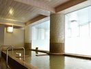 【洋風大浴場】石を基調とした洋風スタイルの浴場です。