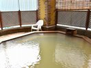 【露天風呂】源泉掛け流しの天然温泉をお楽しみください。
