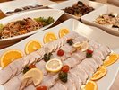【夕食バイキング一例】
